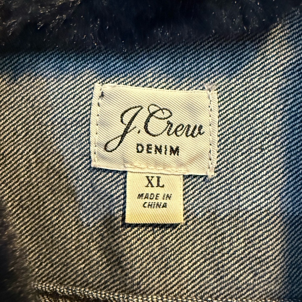 JCrew Classic Denim Jacket with Faux Fur Collar Size XL - Picture 4 of 6